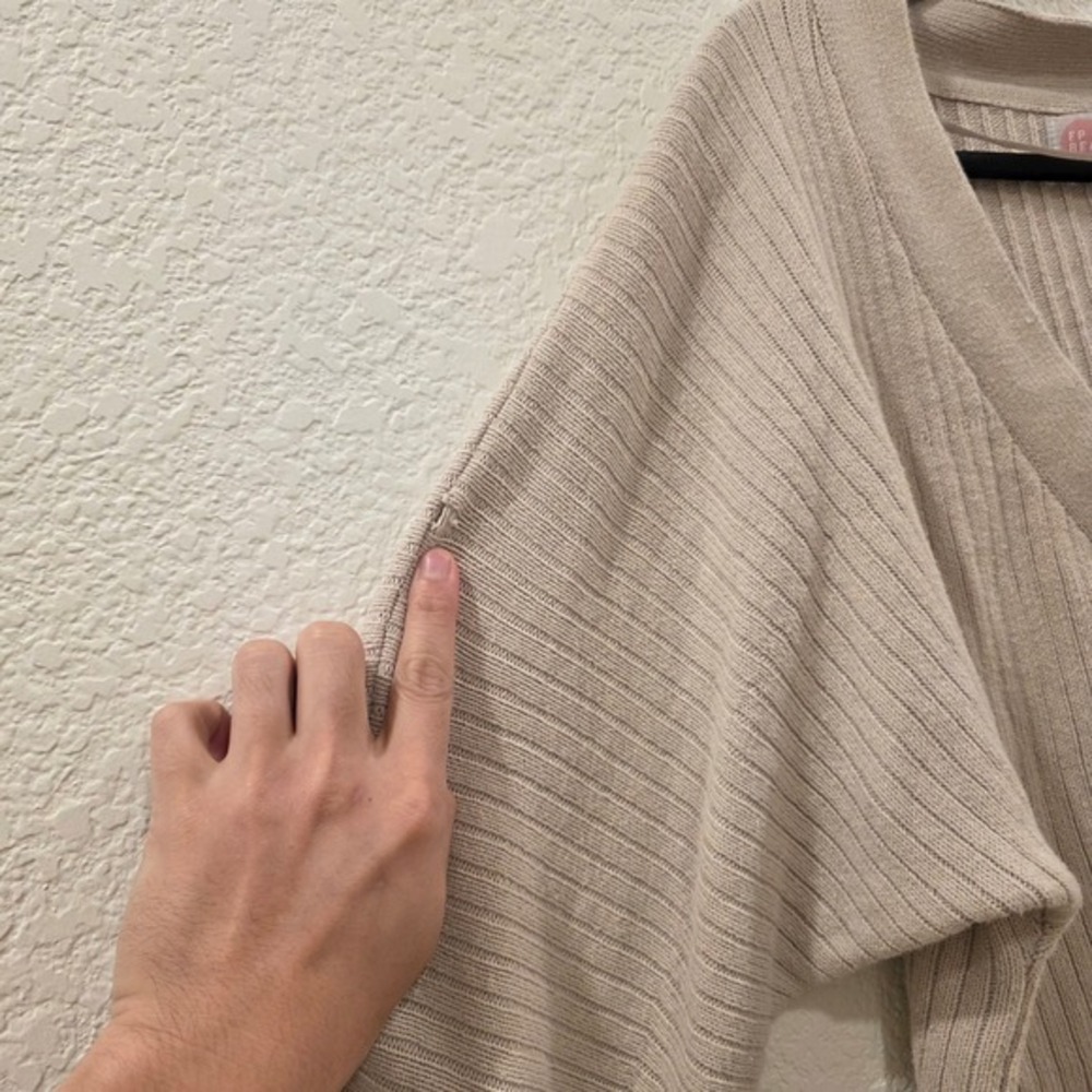 Free People FP Beach Ribbed Cropped Cardigan Sweater Beige Large Balloon Sleeve - Picture 4 of 12